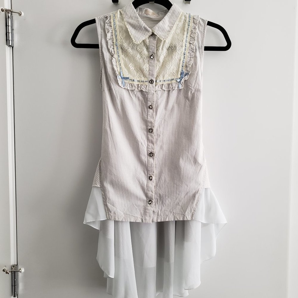 NWOT Axes Femme Poetique Tunic shirt